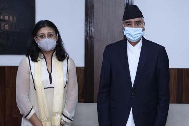 देउवाले सुमारलाई भनेः ‘एमसीसी अगाडि बढाउन छलफल गरिरहेको छु’